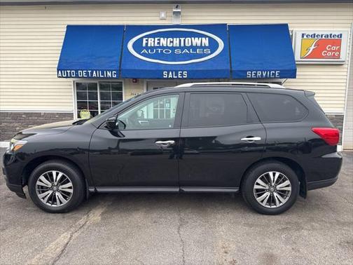 2017 Nissan Pathfinder S