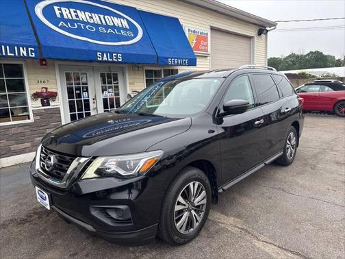 2017 Nissan Pathfinder S