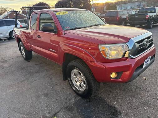 2014 Toyota Tacoma Base