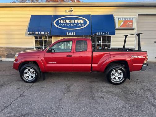 2014 Toyota Tacoma Base