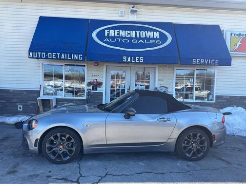2017 FIAT 124 Spider Base