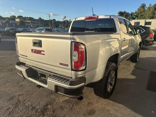 2017 GMC Canyon SLE
