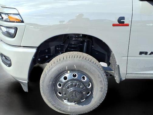 Ceramic Gray Clearcoat 2026 RAM 3500 Big Horn