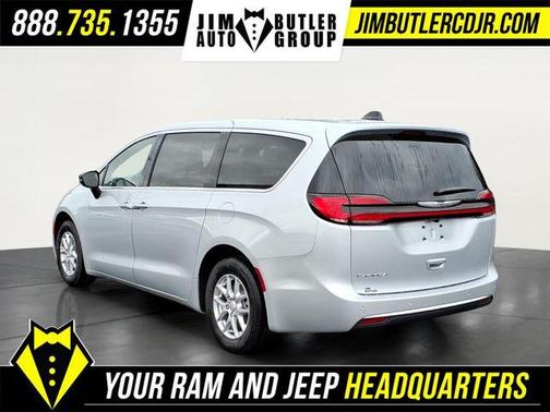 Silver Mist Clearcoat 2026 Chrysler Pacifica Select