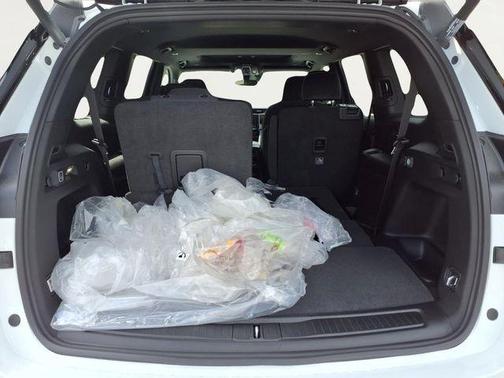 Bright White Clearcoat 2026 Jeep Grand Cherokee L Laredo