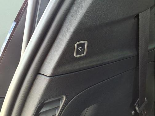 Silver Mist Clearcoat 2026 Chrysler Voyager LX