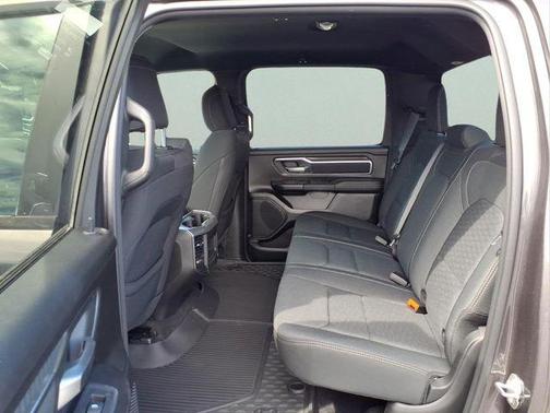 Granite Crystal Clearcoat Metallic 2026 RAM 1500 Big Horn/Lone Star