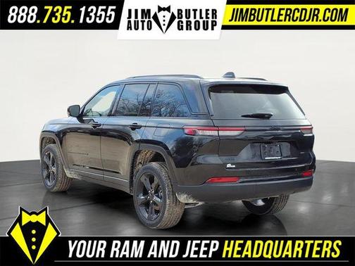 2025 Jeep Grand Cherokee Laredo