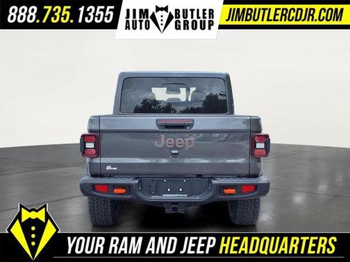 Granite Crystal Clearcoat Metallic 2026 Jeep Gladiator Mojave