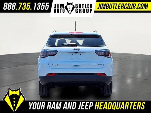 Bright White Clearcoat 2026 Jeep Compass Latitude