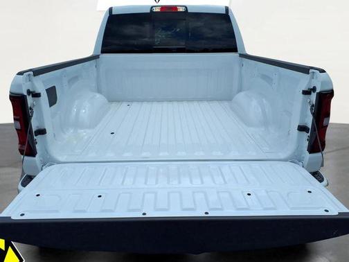 Bright White Clearcoat 2026 RAM 1500 Big Horn/Lone Star