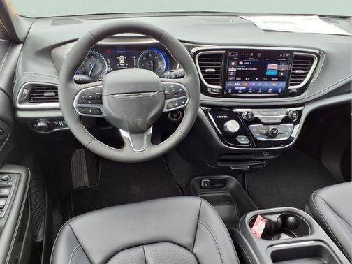 Red 2027 Chrysler Pacifica SELECT