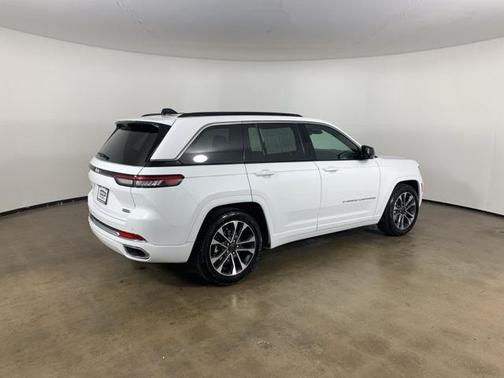 2024 Jeep Grand Cherokee Overland