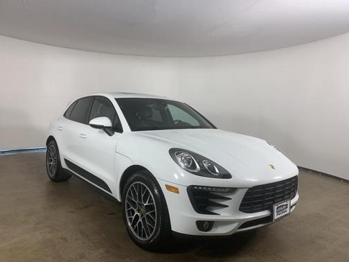 2018 Porsche Macan Base