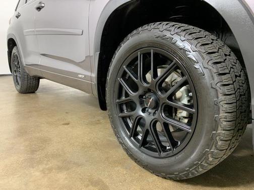 2019 Toyota Highlander Hybrid Platinum