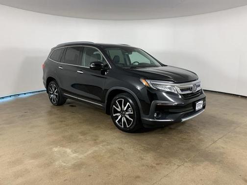 2020 Honda Pilot Touring 8-Passenger