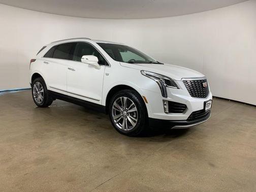 Crystal White Tricoat 2024 Cadillac XT5 Premium Luxury