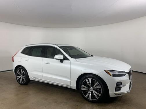 2022 Volvo XC60 B5 Inscription