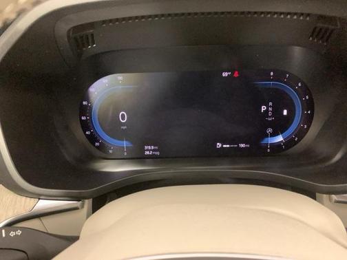 2022 Volvo XC60 B5 Inscription