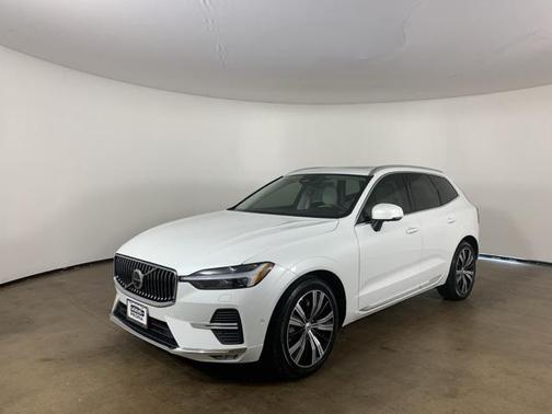2022 Volvo XC60 B5 Inscription