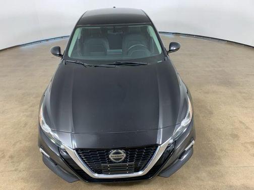 Super Black 2020 Nissan Altima S FWD