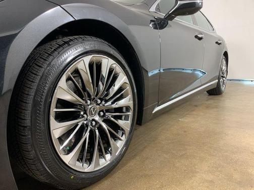 Caviar 2022 Lexus LS 500 Base