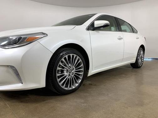 2016 Toyota Avalon Limited