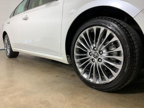 2016 Toyota Avalon Limited