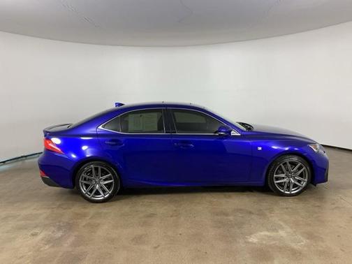 2018 Lexus IS 300 Base