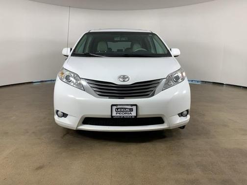 2014 Toyota Sienna XLE