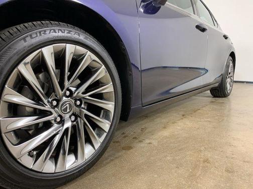 2025 Lexus ES 300h Luxury