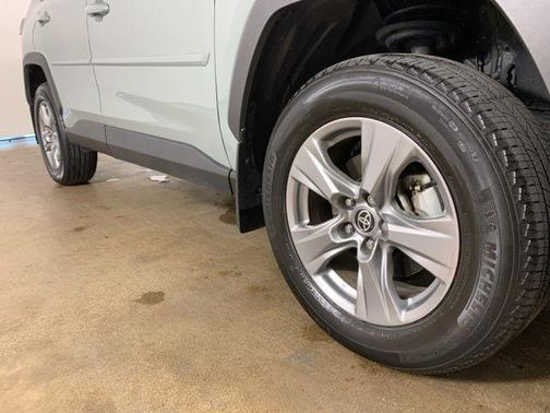 Lunar Rock 2022 Toyota RAV4 XLE