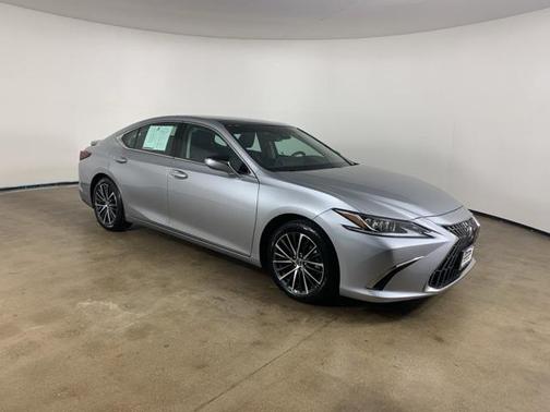 2022 Lexus ES 350 Base