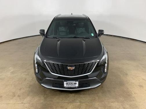 2022 Cadillac XT4 Premium Luxury