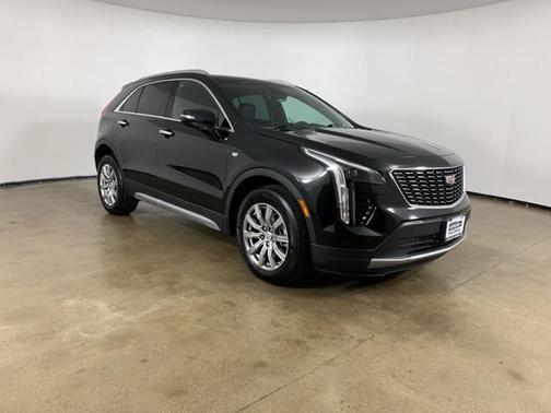2022 Cadillac XT4 Premium Luxury