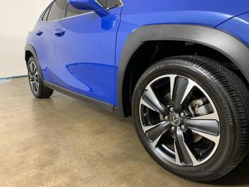 2023 Lexus UX 250h Base