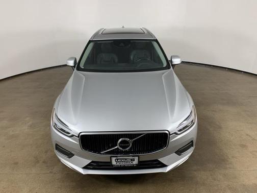 2019 Volvo XC60 T5 Momentum