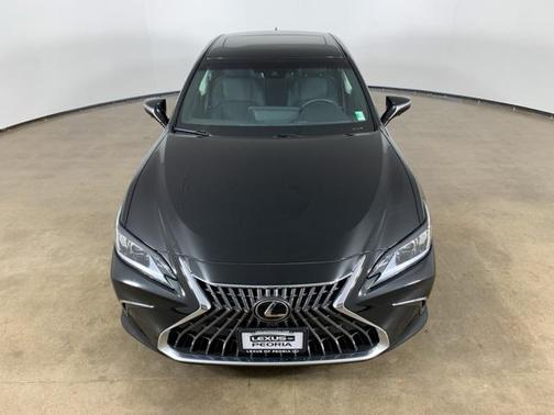 2025 Lexus ES 300h Luxury