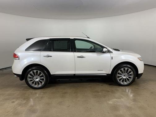 2014 Lincoln MKX Base