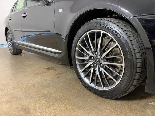 Obsidian 2015 Lexus LS 460 Base