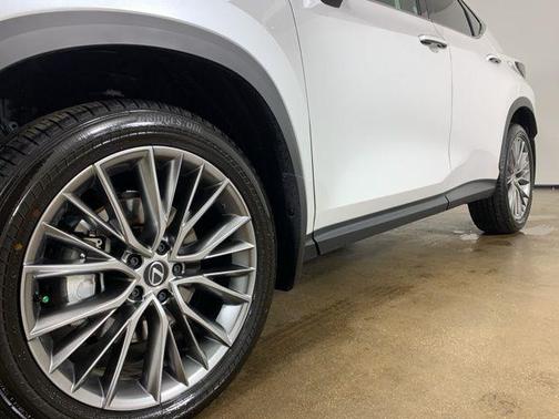 2024 Lexus NX 350h Luxury