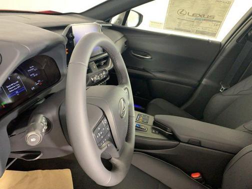 2025 Lexus UX 300h Base