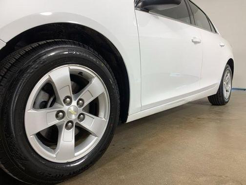 2015 Chevrolet Malibu 1LS