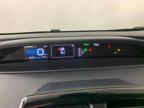 2016 Toyota Prius Four Touring