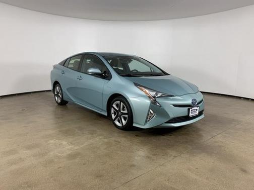 2016 Toyota Prius Four Touring