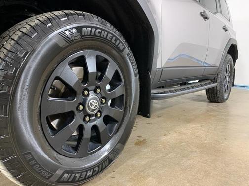 2024 Toyota Land Cruiser Base