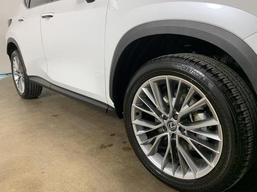 2025 Lexus NX 350h Premium