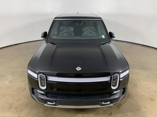 2023 Rivian R1S Adventure