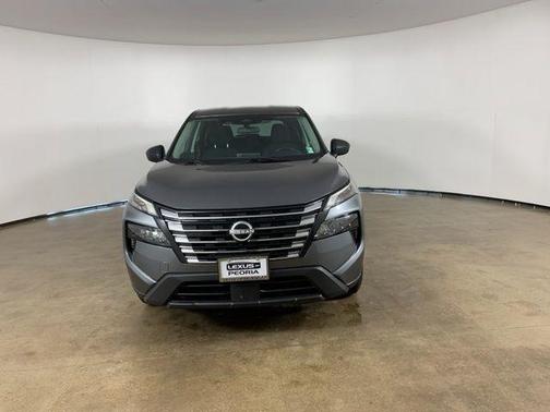 Gun Metallic 2024 Nissan Rogue S