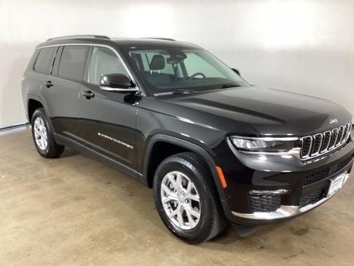 Diamond Black Crystal Pearlcoat 2022 Jeep Grand Cherokee L Limited